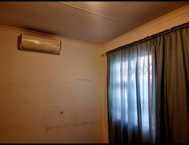 2 BEDROOM HOUSE TO LET IN UMHLATHUZE